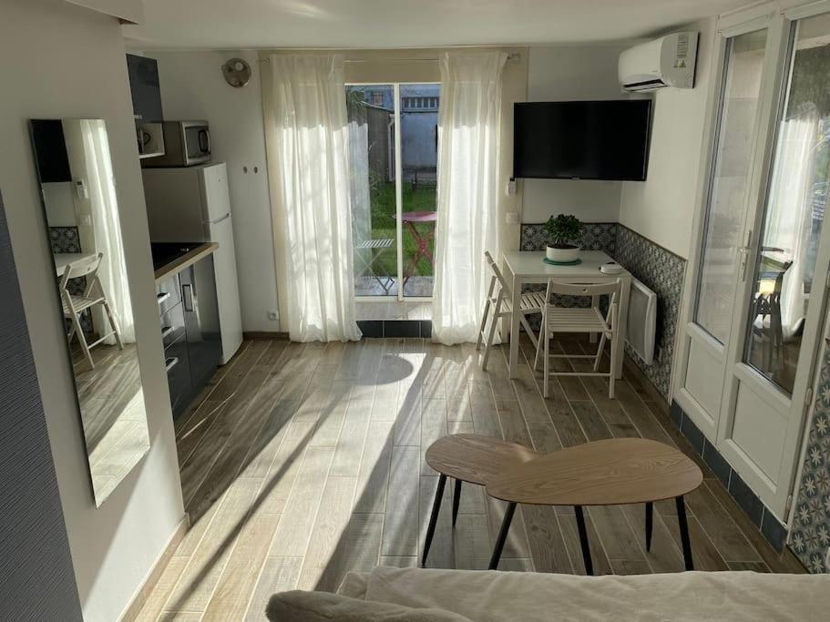 Charmant Studio Avec Jardin Avignon Eksteriør bilde